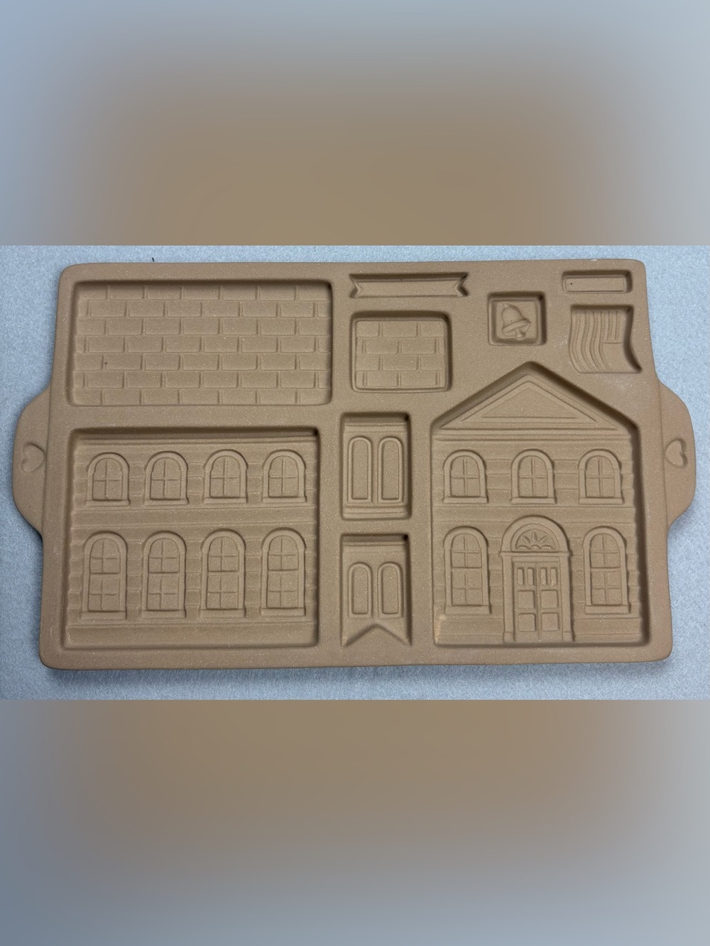 Vintage 1997 Pampered Chef Gingerbread Mold School Post Office w/ Box